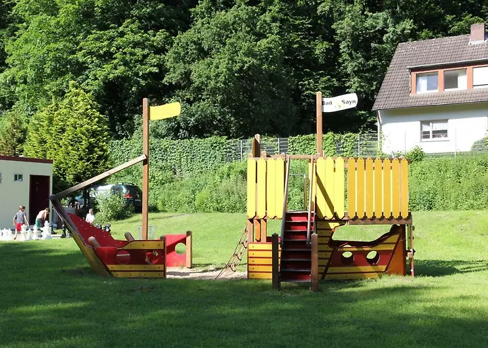 Sayn Bei Koblenz 度假居